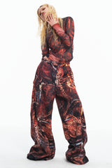 Embryo printe pants with bone texture