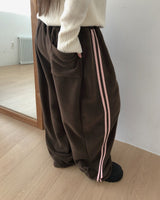 リモフリーストラックワイドパンツ