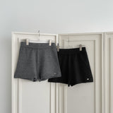 pendant wool knit shorts