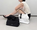 Frillish shoulder bag (black)