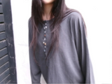 multi button tee