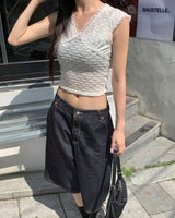 Raw bermuda pants