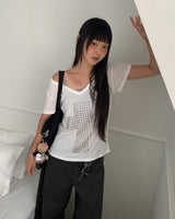 Chucking cross stud see-through V-neck short-sleeved T-shirt