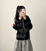 Beaded Dangara Snap Knit Hooded