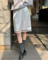 Broaty lace skirt