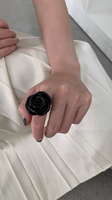 ブラック ローズ 大ぶり リング