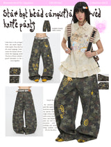 BETWEENAND Autumn-style patterned pants with star-shaped embossed beads, camouflage design; loose and casual long pants, cutlass-shaped pants