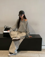 [ORIGINAL] Mellow U-Neck Long Sleeve Knit