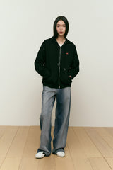 SMALL CHERRY REGULAR FIT HOODIE ZIP UP [BLACK]