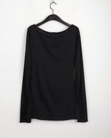 Cumen lettering lip neck slim long sleeve t-shirt