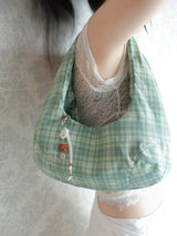 Culcita keyring_white