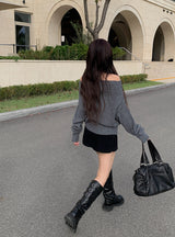 Midden Loose Off-Shoulder Knit 