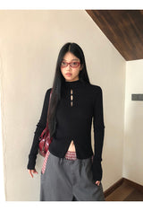 half-turtleneck V-neck slit long-sleeved knitwear