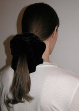 Velvet Scrunchie_Large_Black
