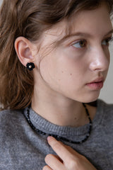 グリミングニットフラワーピアス (Black)