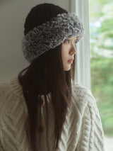 Eskimo Fakefur Beanie - Black