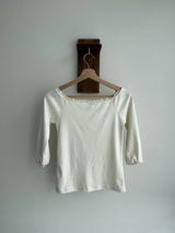 lofi off-shoulder
