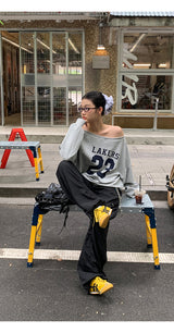 Number off-shoulder loose fit sweatshirt