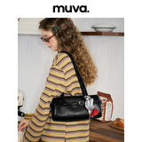 muva. 本革 エレガント ショルダーバッグ