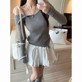 Uncut strap ribbed long-sleeved top