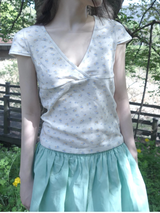 petalia v tee