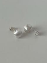 Cotton ball earring (silver)