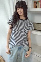 26SS★ Falling Cat Stripe Crop Short Sleeve Tee
