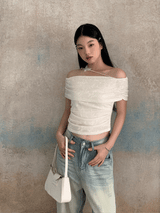 ムード刺繍フライオフショルダーTシャツ