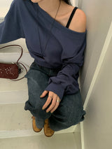 [MADE] Stern hip-to-way off-shoulder sweatshirt