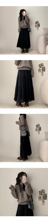 Foram Thick Lace Banding Long Skirt