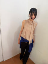 line curve pants