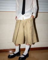 PLEATED  BERMUDA SHORTS -  BEIGE