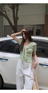 グリーンレイヤードVネックショートスリーブニットTシャツ