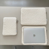 Clam Tablet&Laptop case _ Soft cream (15 inch)