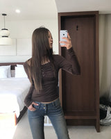 Brown shirring button T