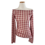チェリーレッドチェクオフショルダーシャーリングスリムフィットロングスリーブTシャツ (Red)