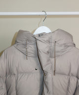 アウトストリングウィンターハイネックダックダウンパッド入りジャケット (Light Padded)
