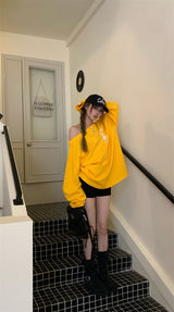 Boxy loose fit off-shoulder sweatshirt