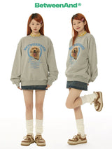 BETWEENAND Cute round-neck gray hoodie for women, casual loose fit, pair set with puppy tongue design in autumn