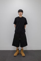 Side Slit Darted Bermuda Black
