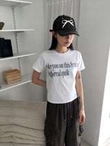 テイキレタリングセミクロップショートスリーブTシャツ