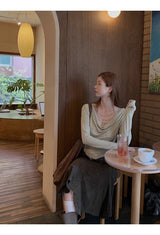グリーンネックポイントVネックロングスリーブTシャツ