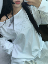 LETTERING OFF-SHOULDER U NECK LONG SLEEVE T SHIRT 🩶🤍🖤3COLOR