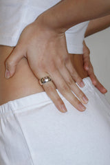 Symbol pattern bold ring