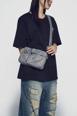 24FW SYMBOL RIVET MULTI POKET CROSS BAG GREY