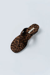 Simple flip-flop_leopard