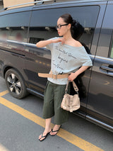 Lettering one-shoulder off-shoulder overfit short-sleeved T-shirt