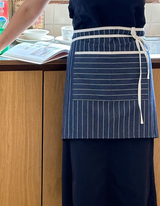 SIMPLE HALF APRON