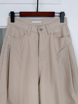 エニーピンタックパンツ