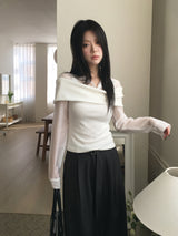 Off-shoulder knit shirt